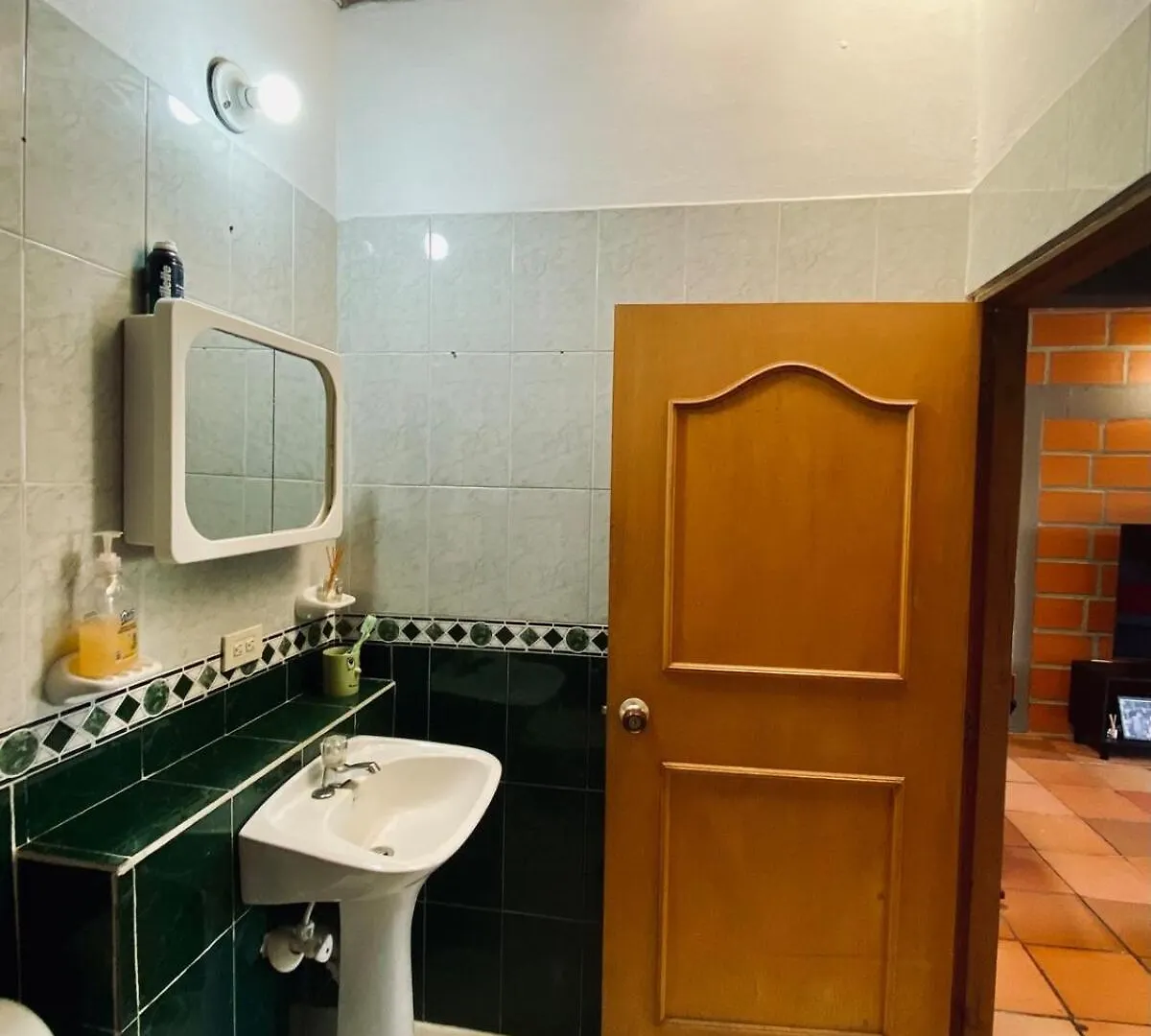 Next To The Airport - Cute Home Rionegro