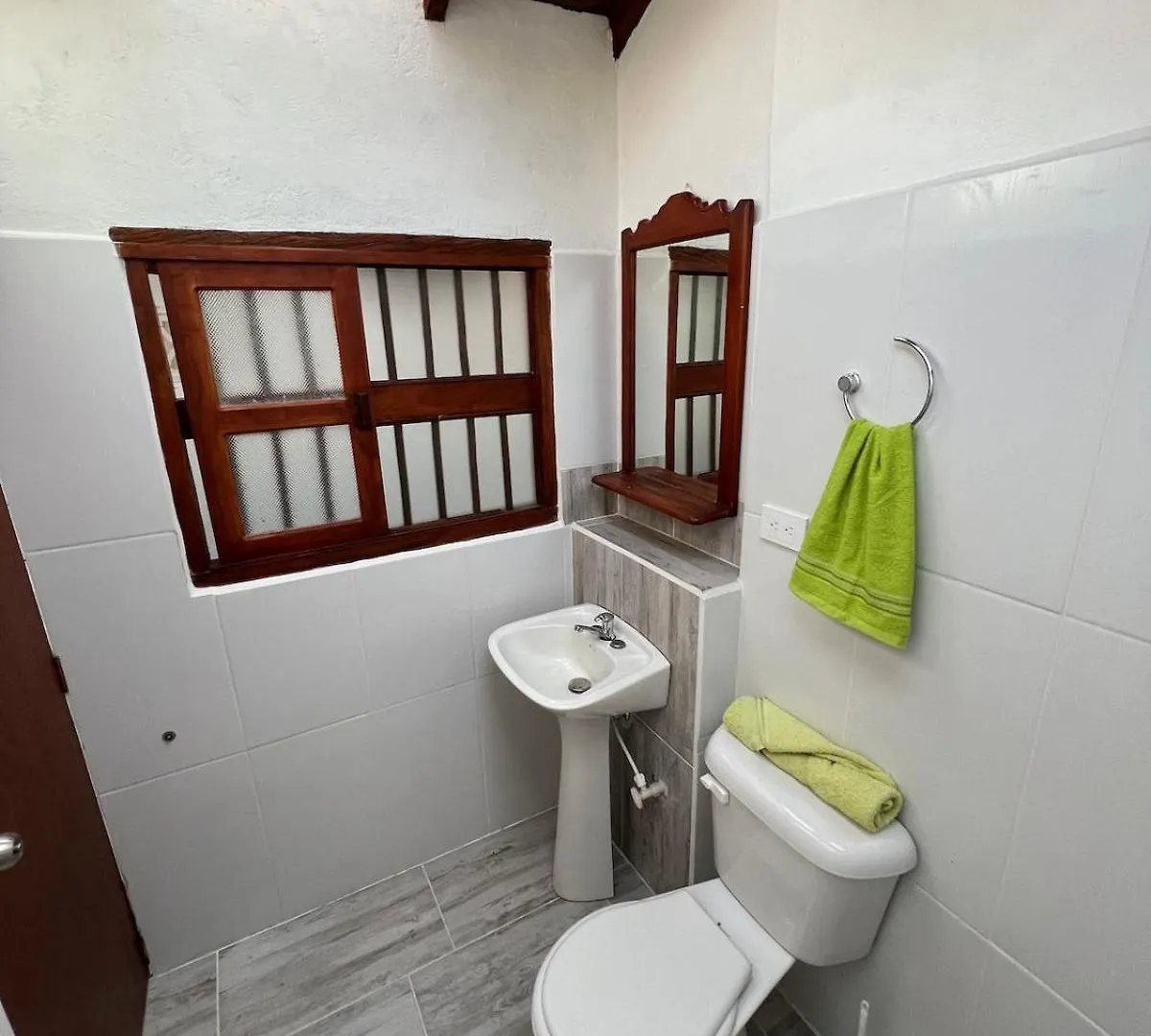 Next To The Airport - Cute Home Rionegro Apartment