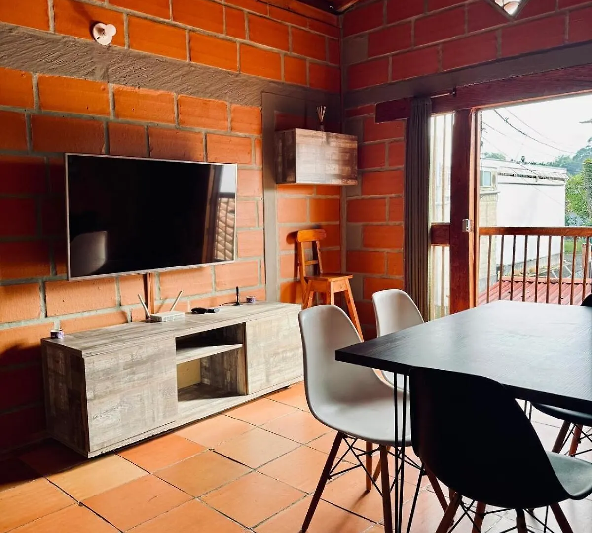 Next To The Airport - Cute Home Rionegro Apartment
